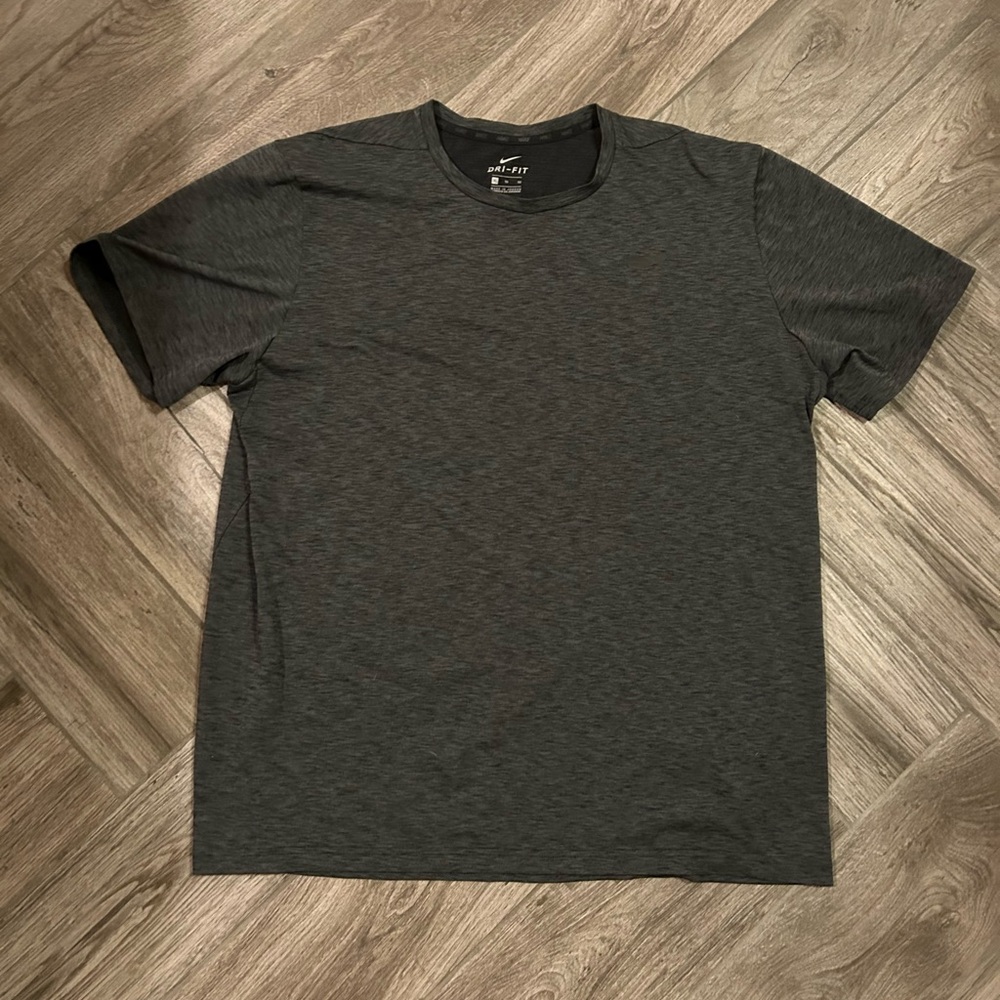 Nike | Men’s Breathe Training T-Shirt